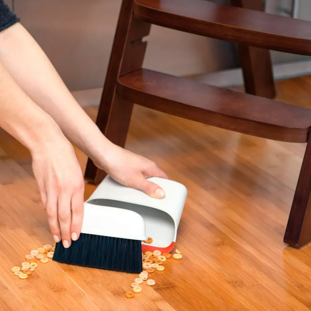 OXO Compact Dustpan Brush
