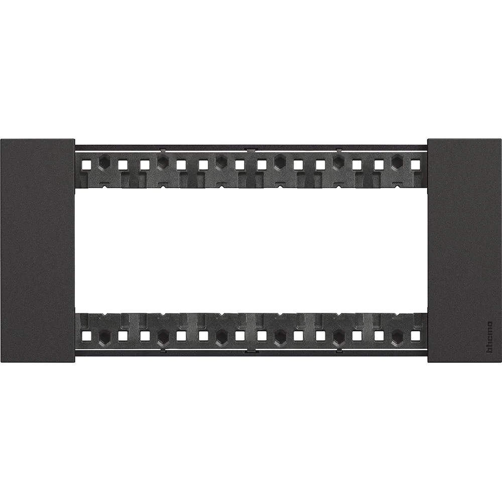 Pack de Pilas Placa de 6 modulos negro Livingnow Bticino