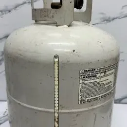 Baterí de 9V Cilindro de Gas 9 Kg – Usado